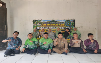 Meningkatkan Profesionalisme Guru: MTs Ma’arif Al Hamid Laksanakan Penilaian Kinerja Guru